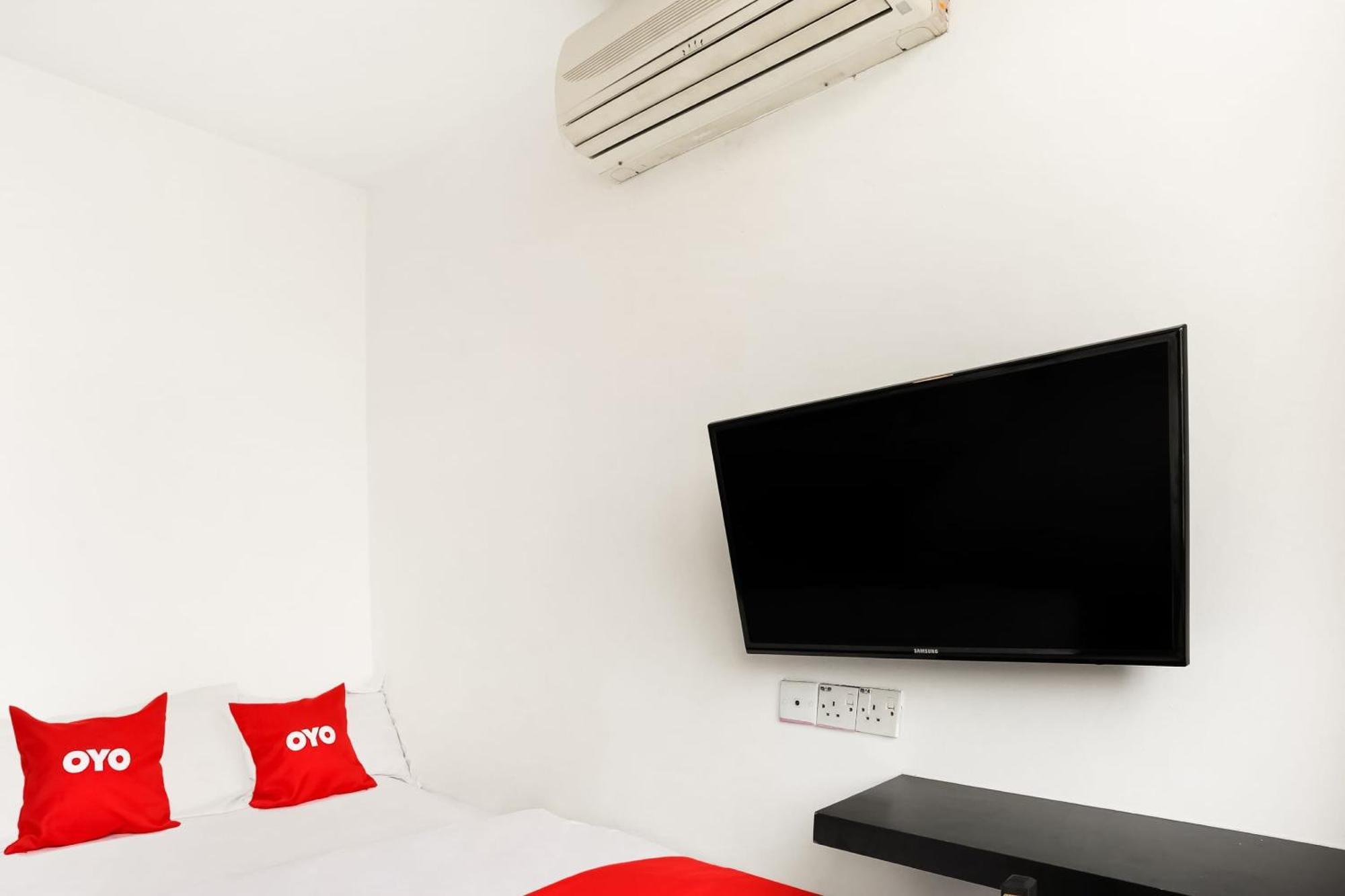 Oyo 90460 Hotel Kl2F Rest & Go Shah Alam Exterior foto